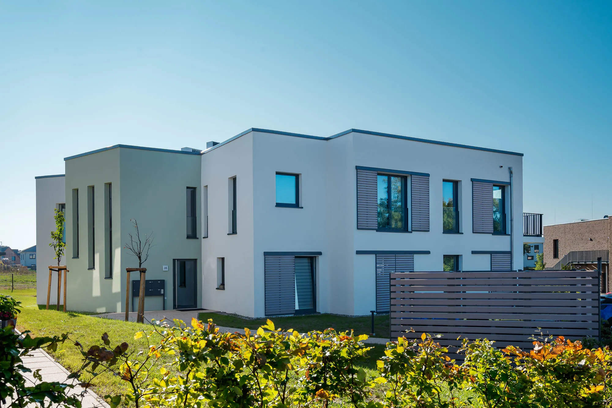 Modernes Mehrfamilienhaus